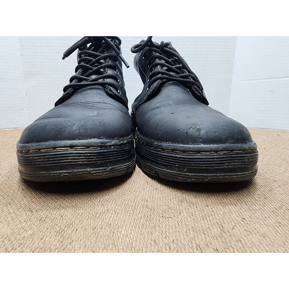 DOC MARTENS Mens black Leather Boots Size 10
